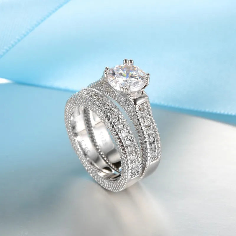 Eleganti anelli di fidanzamento per matrimonio, set di accessori per anniversario in argento sterling 925 con pietra zircone cubiz completamente lucida