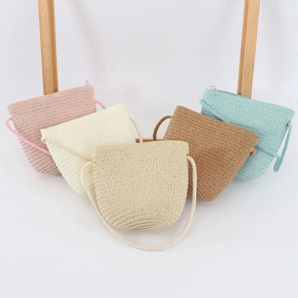 Nuova estate bambini ragazze borsa a tracolla creativa borsa a tracolla in paglia di colore puro bambini portamonete carino principessa Mini borsa