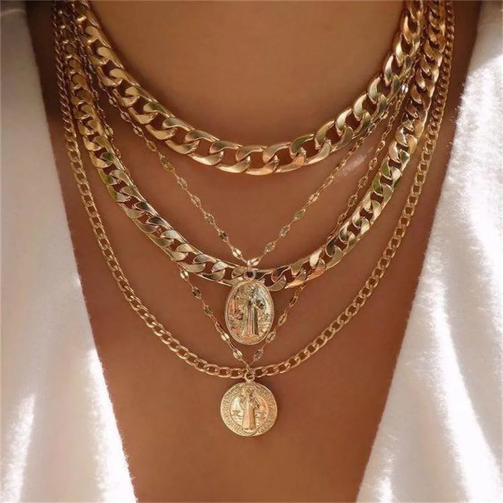 Collana con ciondolo moneta con ritratto di testa a catena spessa con piatto in oro punk vintage per gioielli hip-hop geometrici multilivello di moda da donna