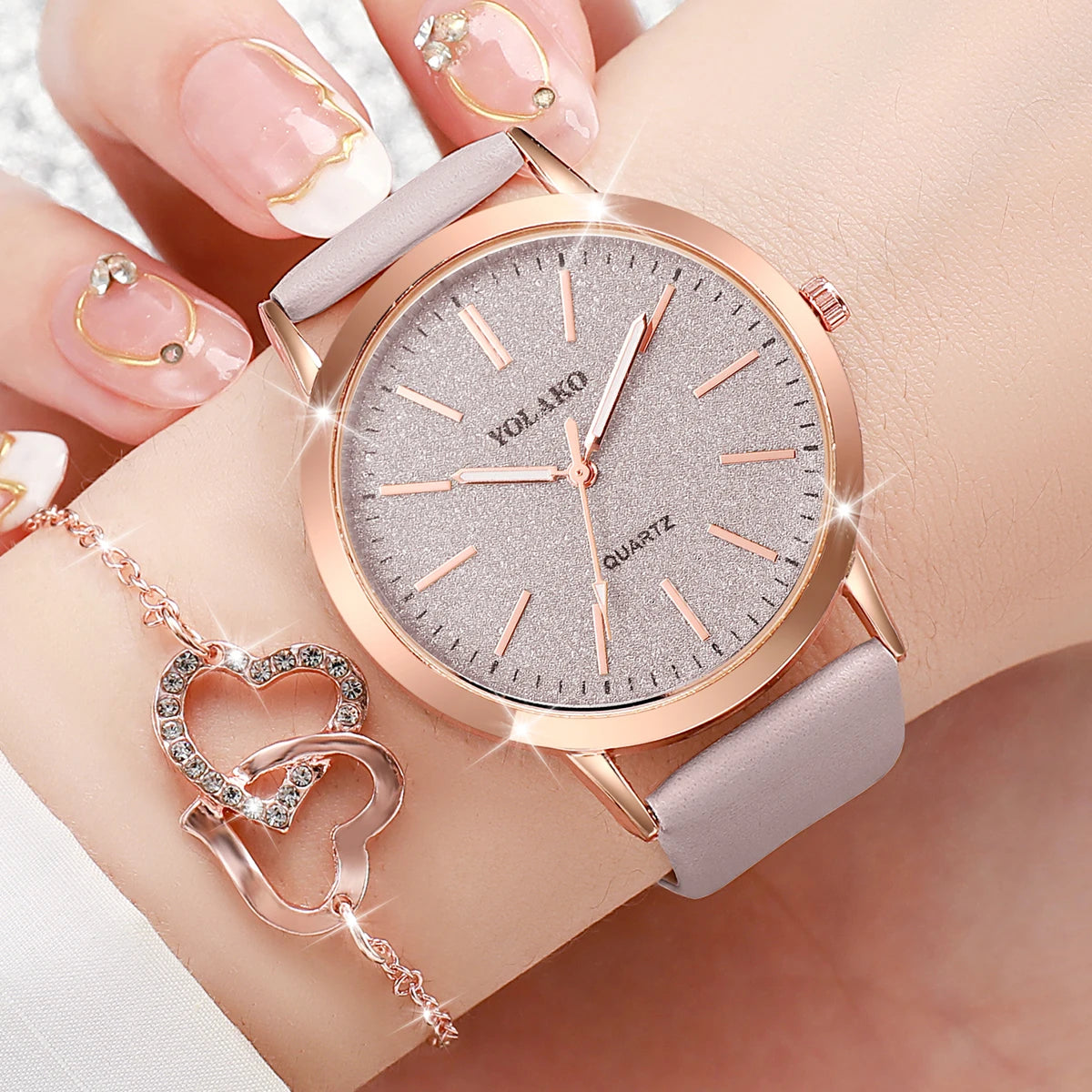 6 pezzi/set moda quadrante smerigliato orologio al quarzo da donna cinturino in pelle orologi da polso set di gioielli a forma di cuore (senza scatola)