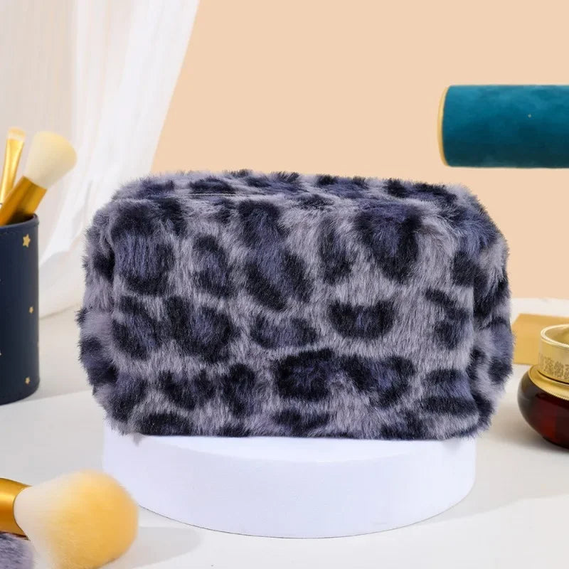 Borse per il trucco in pelliccia di leopardo per le donne Borsa per cosmetici da viaggio morbida Custodia per organizer Custodia per borse da donna per ragazze