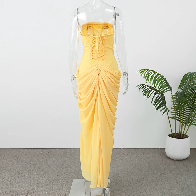 Elegante Abito Giallo Senza Spalline con Pieghe, Chic Senza Maniche, con Spacco e Vita Stretta, Vestito Lungo da Sera per Donna 2026