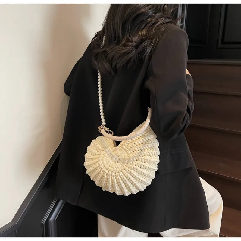 Borse a tracolla da donna all'uncinetto a forma di conchiglia creativa Divertenti catene di perle carine Borsa a tracolla in tessuto fatto a mano Novità piccole borse