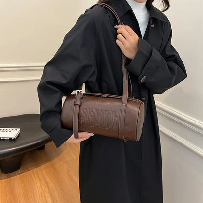 Borse a tracolla multifunzionali a forma di cilindro per donna 2024 Borse invernali di ultime borse firmate Borsa a tracolla di lusso con pendente