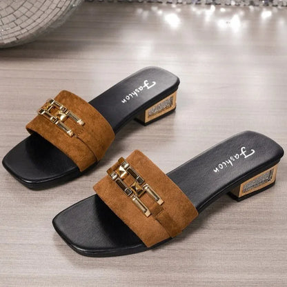 Legere Damen-Sandalen für Frühling und Sommer, Unisex-Sandalen mit modischer Metallschnalle und Bohemia-Schnalle, Strandschuhe, vielseitige Kitten-Heel-Sandalen, Urlaub, Party, tägliche Arbeitskleidung
